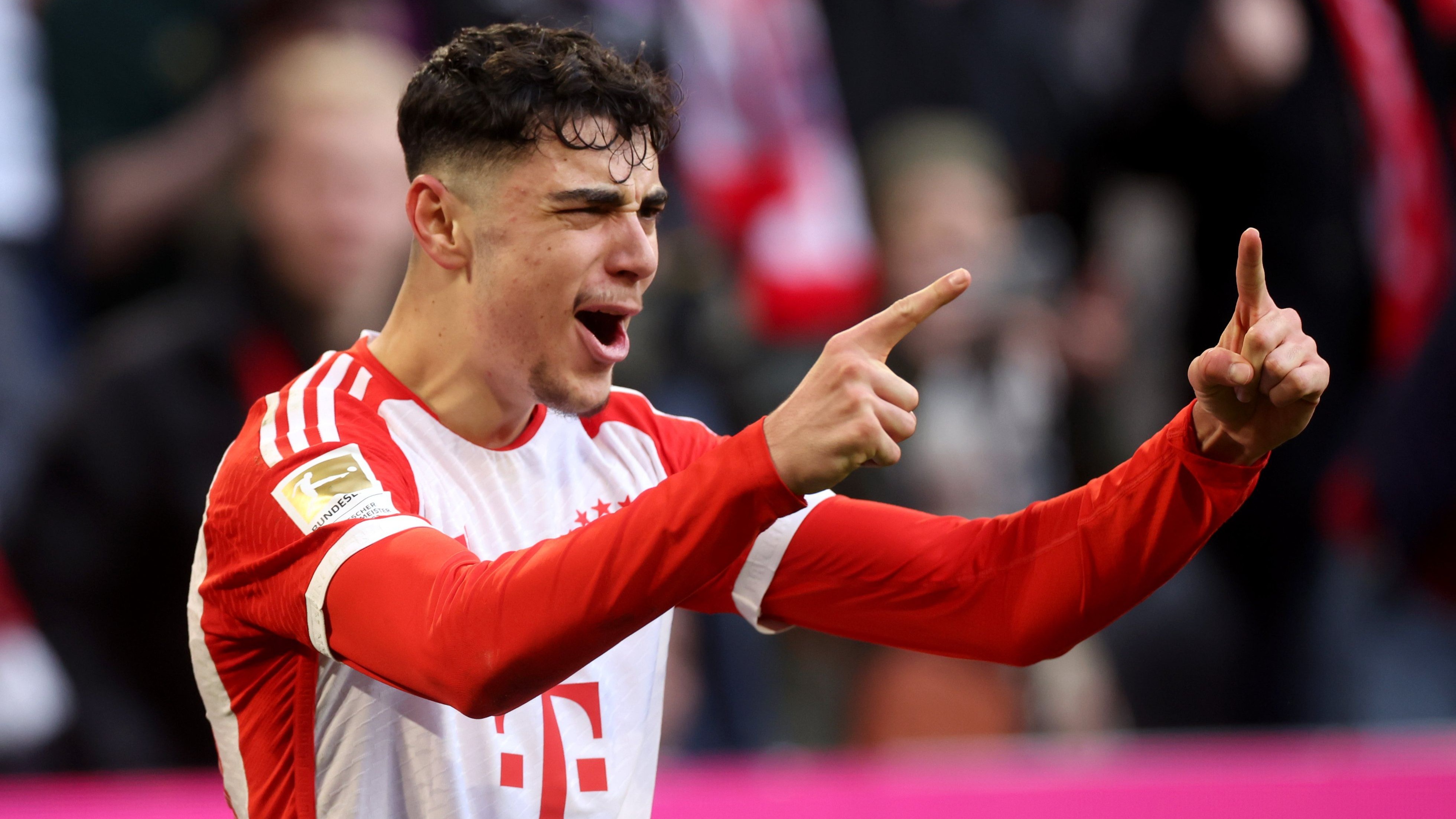 关于最新焦点：拜仁登顶，赛后采访的信息