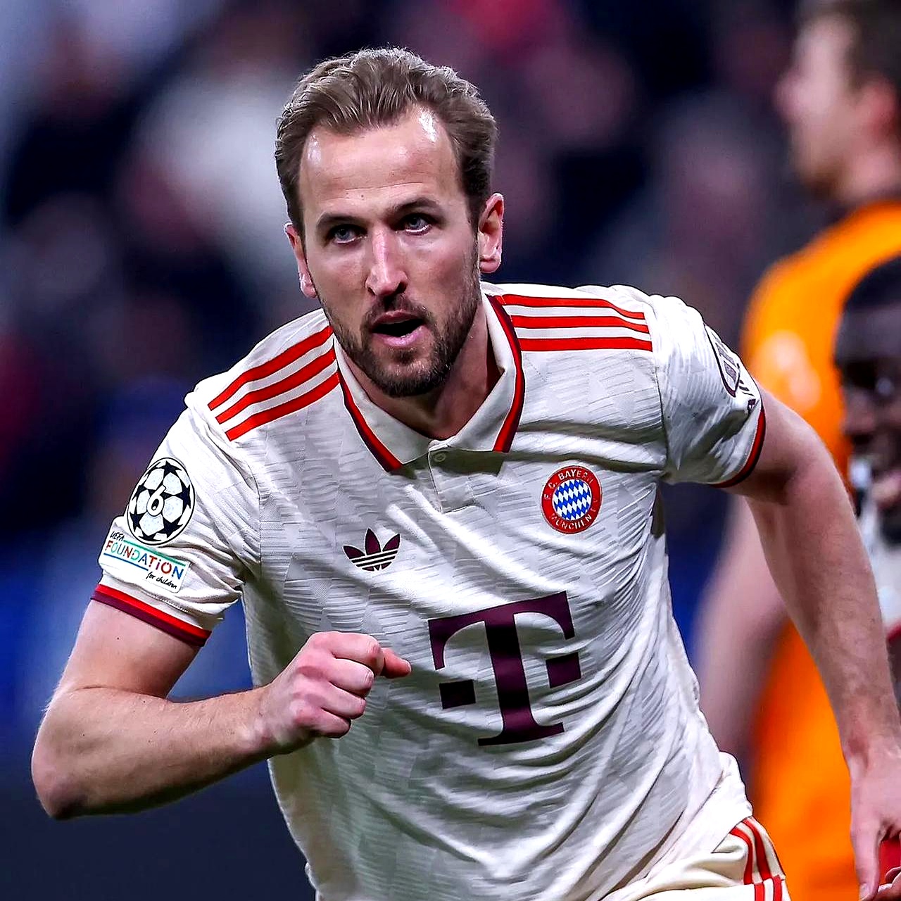 关于法国队力克英格兰，凯恩乌龙送礼英超的信息