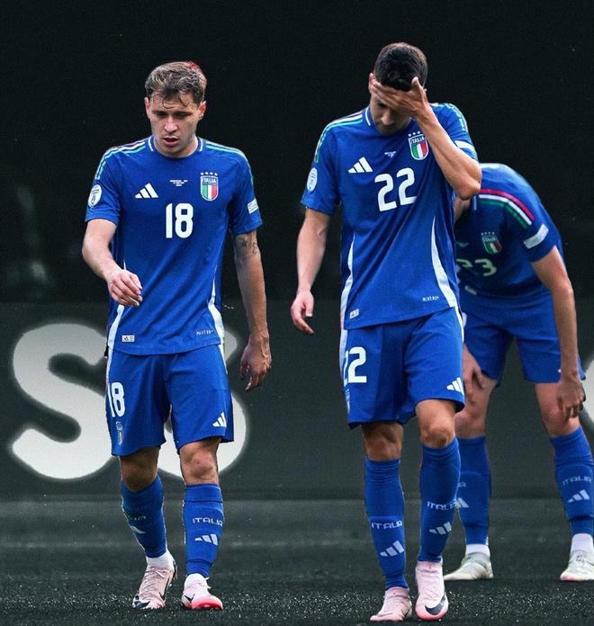 包含意大利遭遇葡萄牙爆冷，世界杯局势紧张的词条