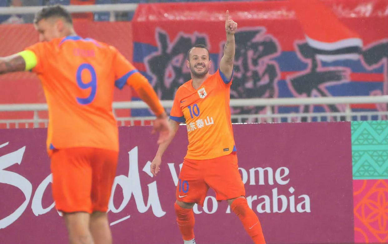 包含本土球员发挥亮眼,助球队成功获胜的词条 包含本土球员发挥亮眼,助球队成功获胜的词条