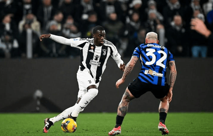 拉齐奥逆转击败尤文图斯,因莫比莱绝杀破门 拉齐奥逆转击败尤文图斯,因莫比莱绝杀破门