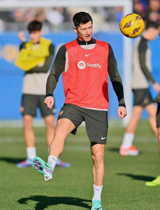 包含欧国家联赛瑞士惊险逆转淘汰意大利的词条