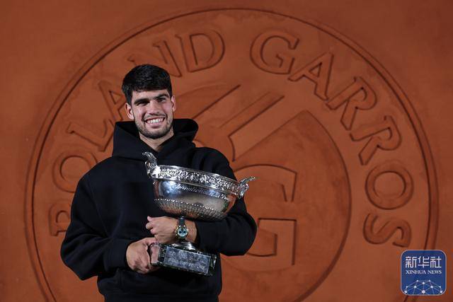 美网绝杀年终总决赛，阿尔卡拉斯扛起全队