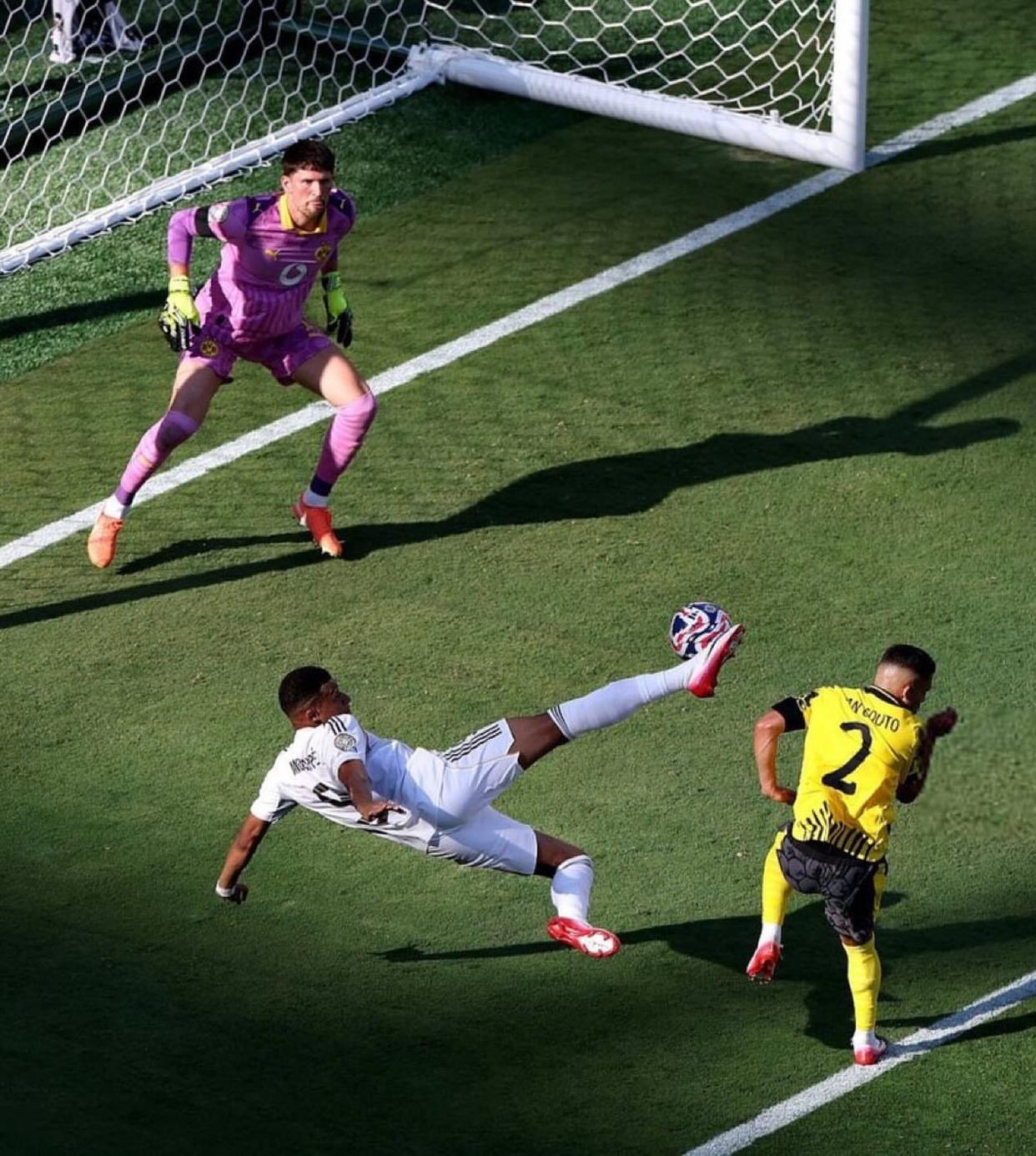 阿根廷碾压切尔西，姆巴佩高光表现