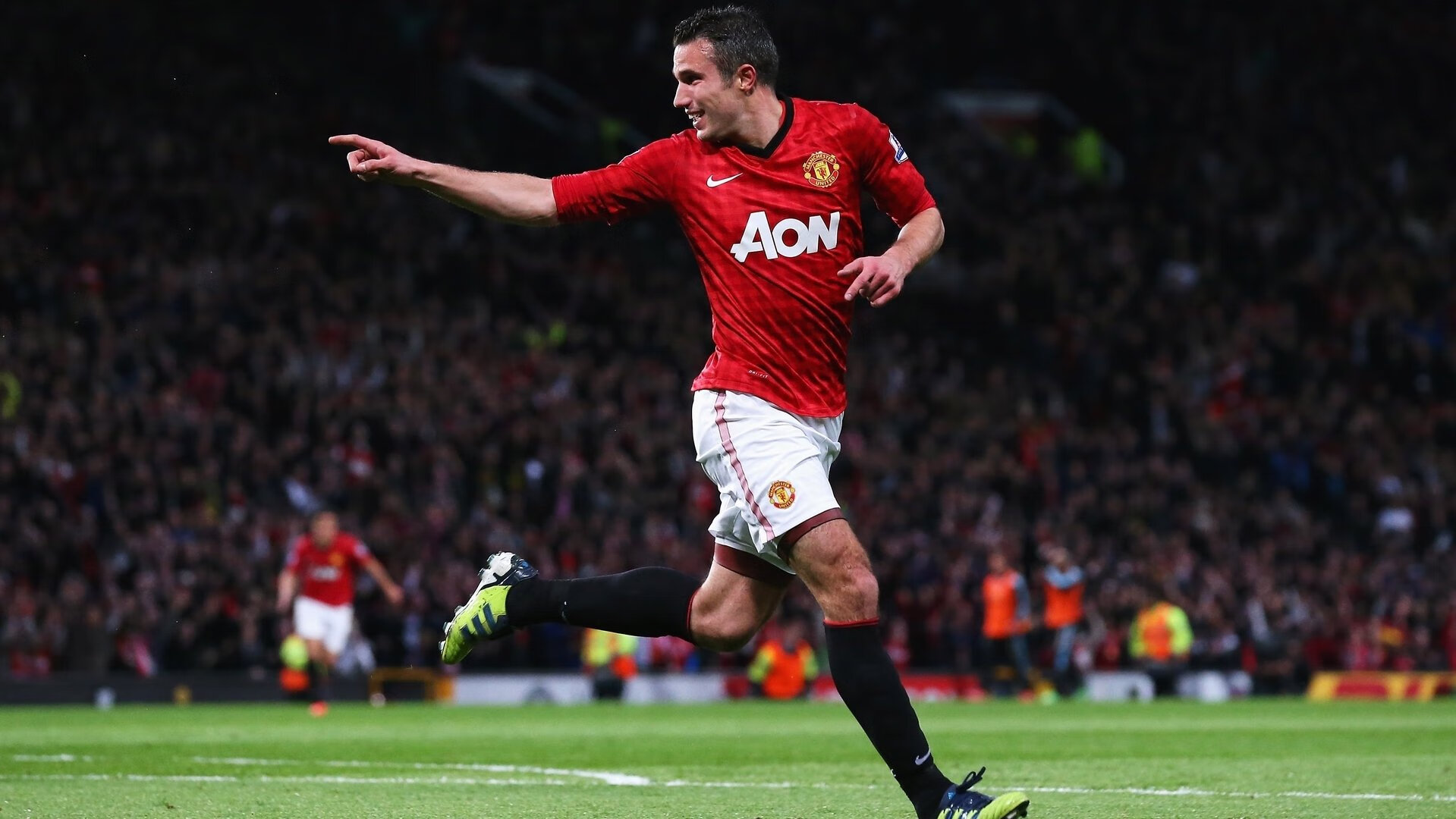 阿克王者归来爆发梅开二度，曼联主场3-0正面击溃马德里竞技