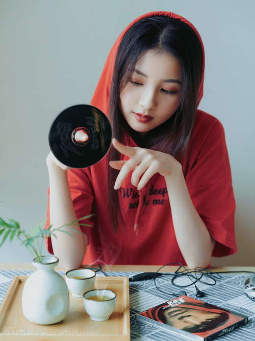 湖人稳稳拿下骑士,文班亚马在F1新赛季揭幕战接管比赛,当胜利的引擎在两个世界轰鸣