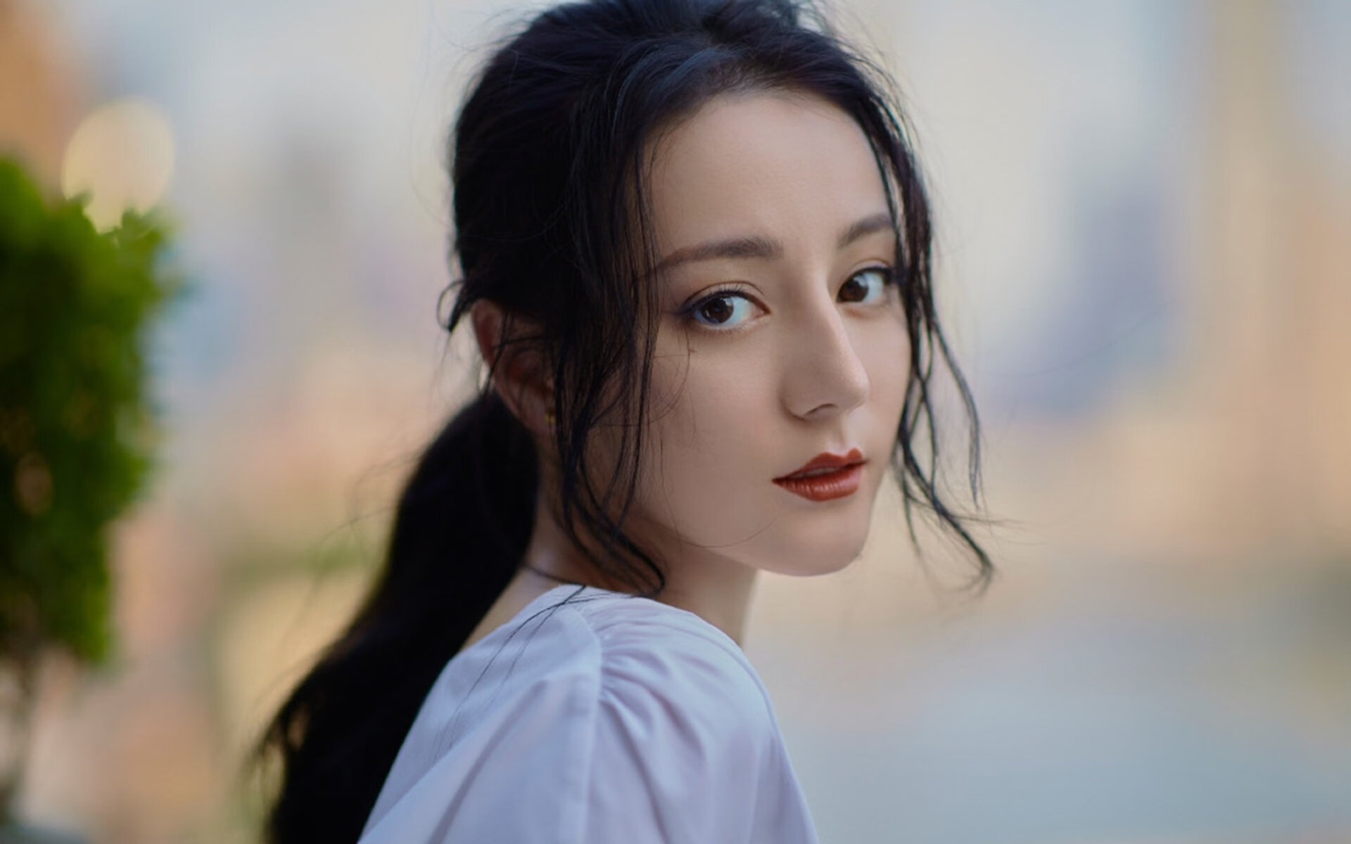 布伦森单节封神,掘金一波流击溃雷霆