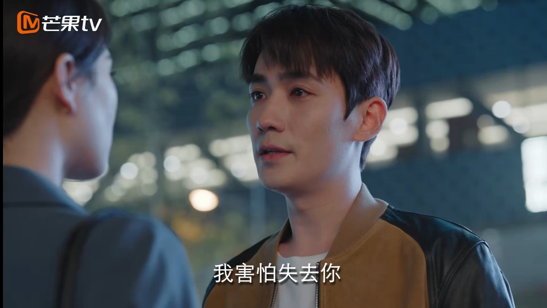 两条赛道的同一种心跳，为何我们总在深夜里为大场面神魂颠倒？