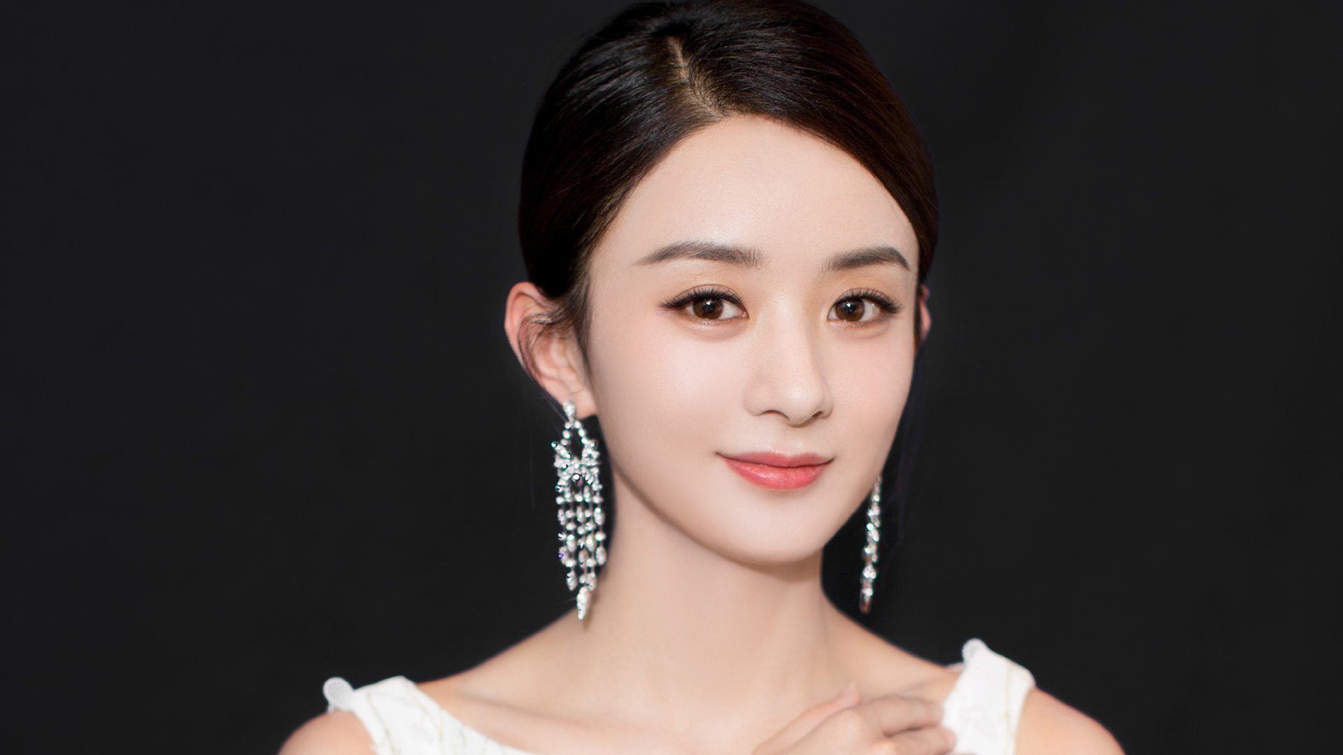 德甲争冠焦点战启示录,从波兰打穿西班牙看足球的奇迹与悬念