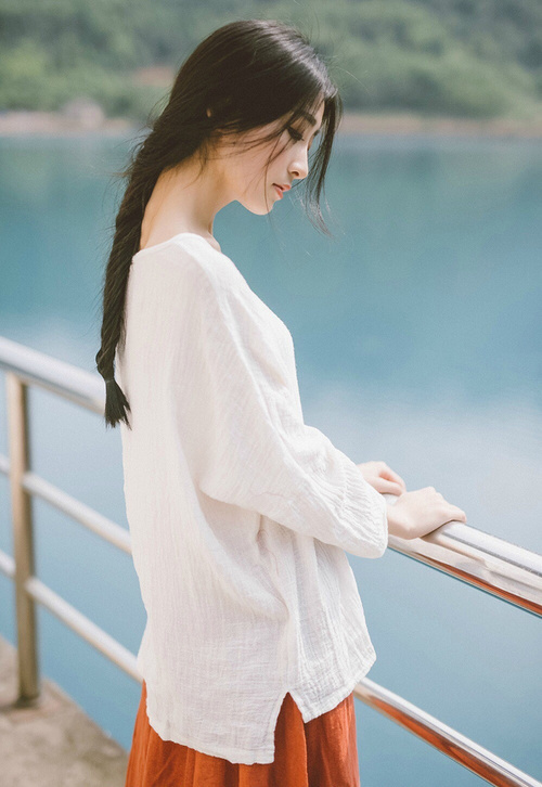 双城记,冰岛球迷的血拼之旅与哈弗茨的硬仗哲学